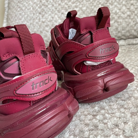 Balenciaga Track Sneaker size 37, Authentic - Picture 3 of 4